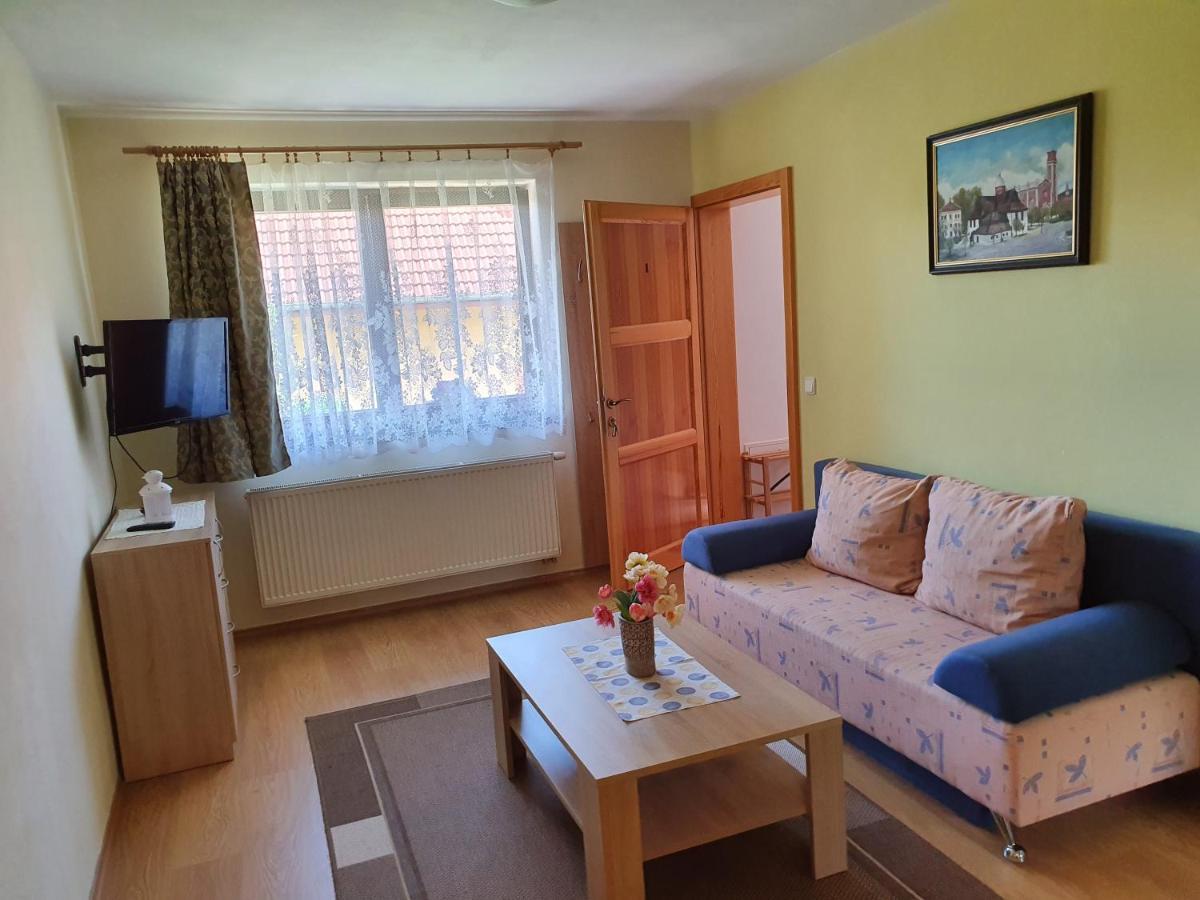 Privat Bartky Apartman Ménhárd Kültér fotó