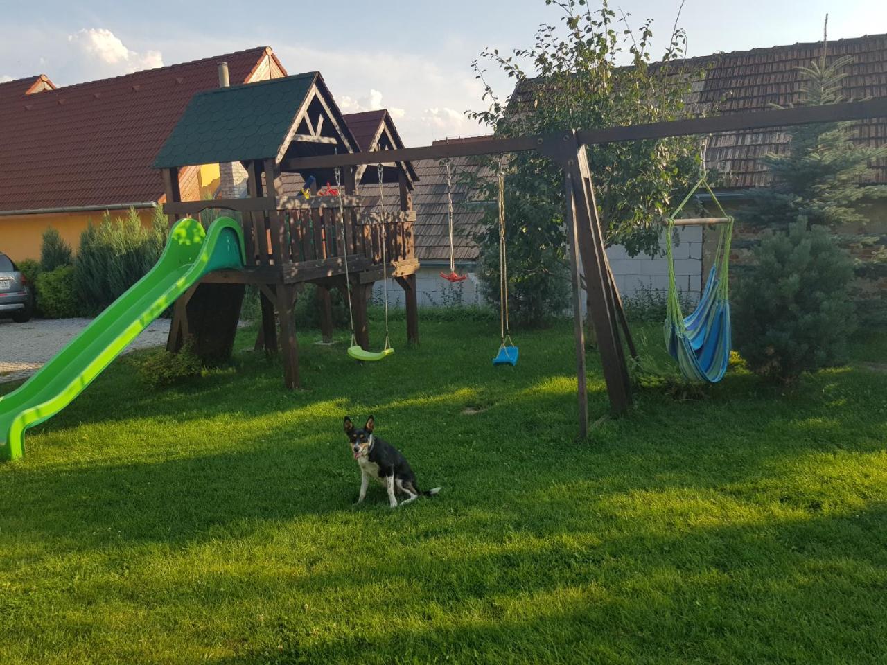 Privat Bartky Apartman Ménhárd Kültér fotó